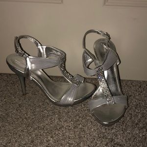 Sparkly silver heels!